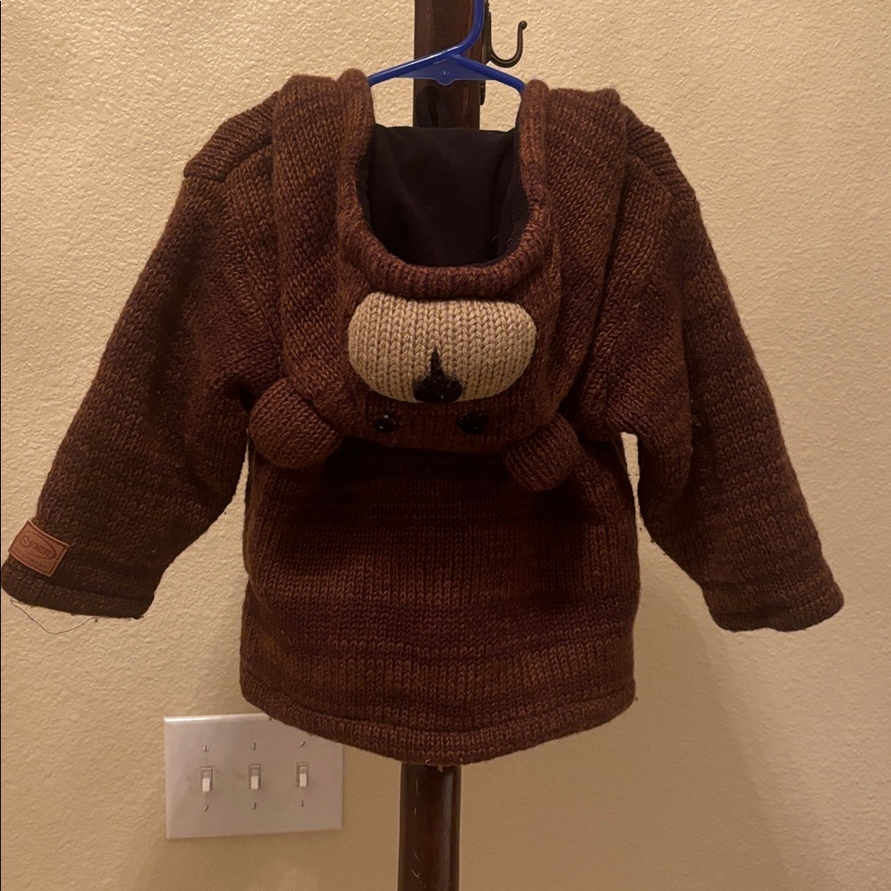 Kyber cozy Knit Kids Jacket with Paw Print Design - Picture 3 of 8